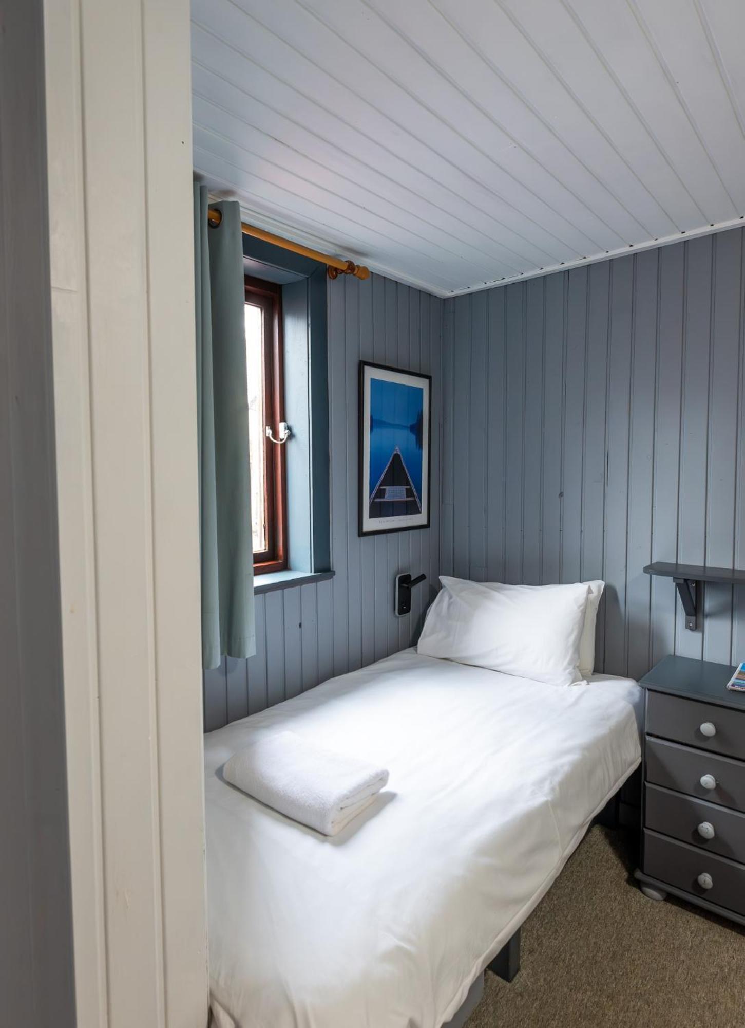 Hostel Insh Hall
